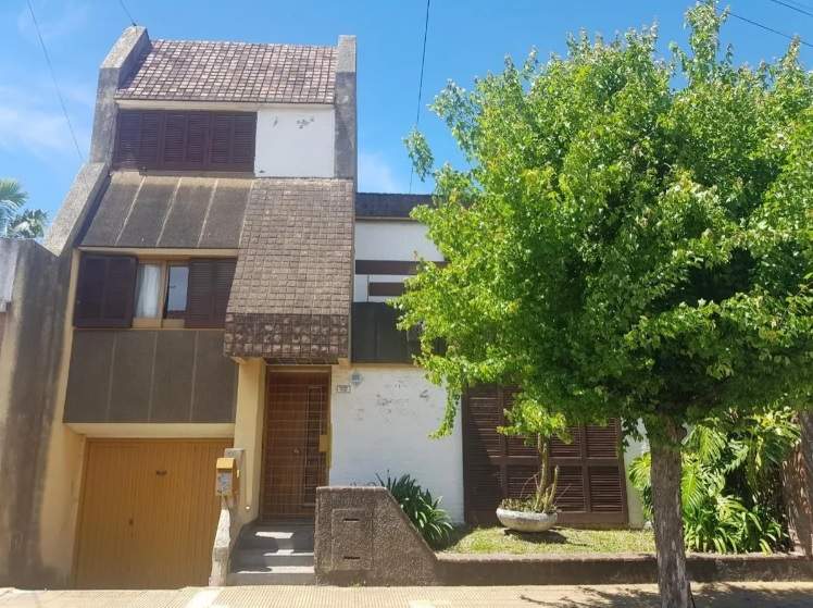 Casa 5 ambientes en ramos mejía
