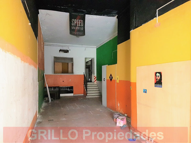 Local, galpón o depósito. 130m2. alto tránsit