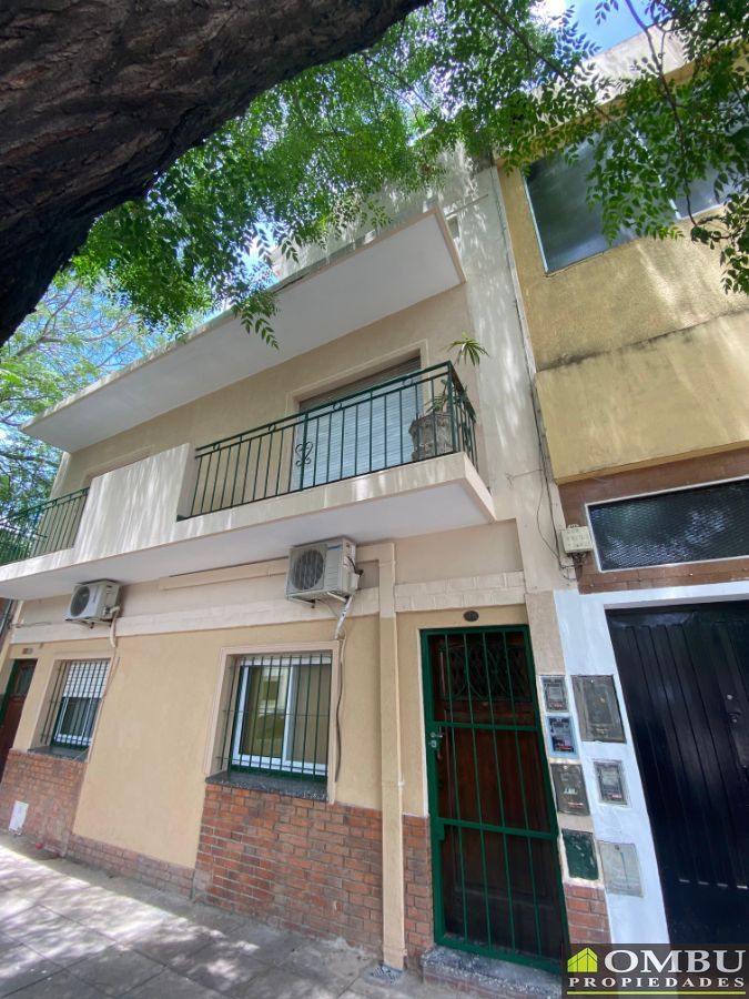 3 ambientes villa urquiza}