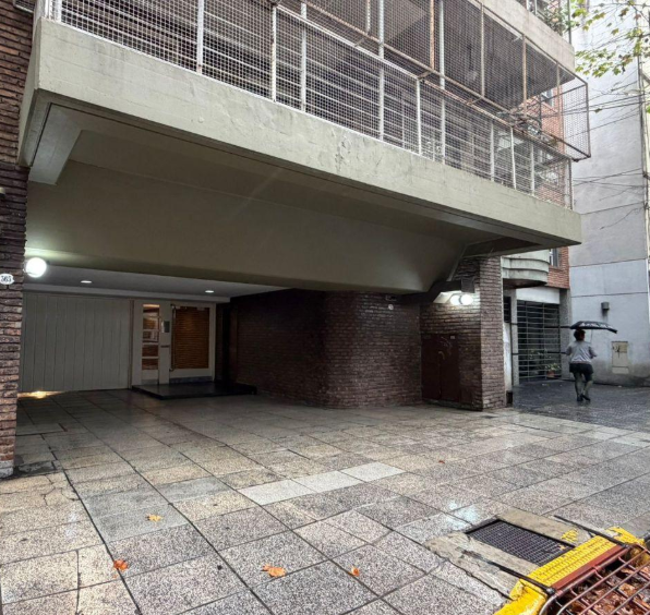 Alquiler en almagro monoambiente con balcón 