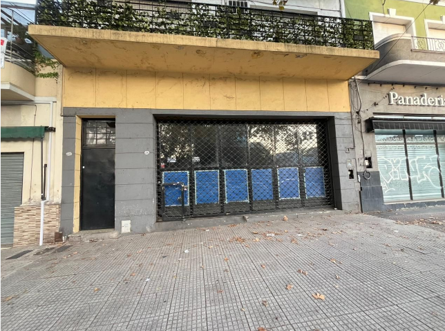 Local parque avellaneda