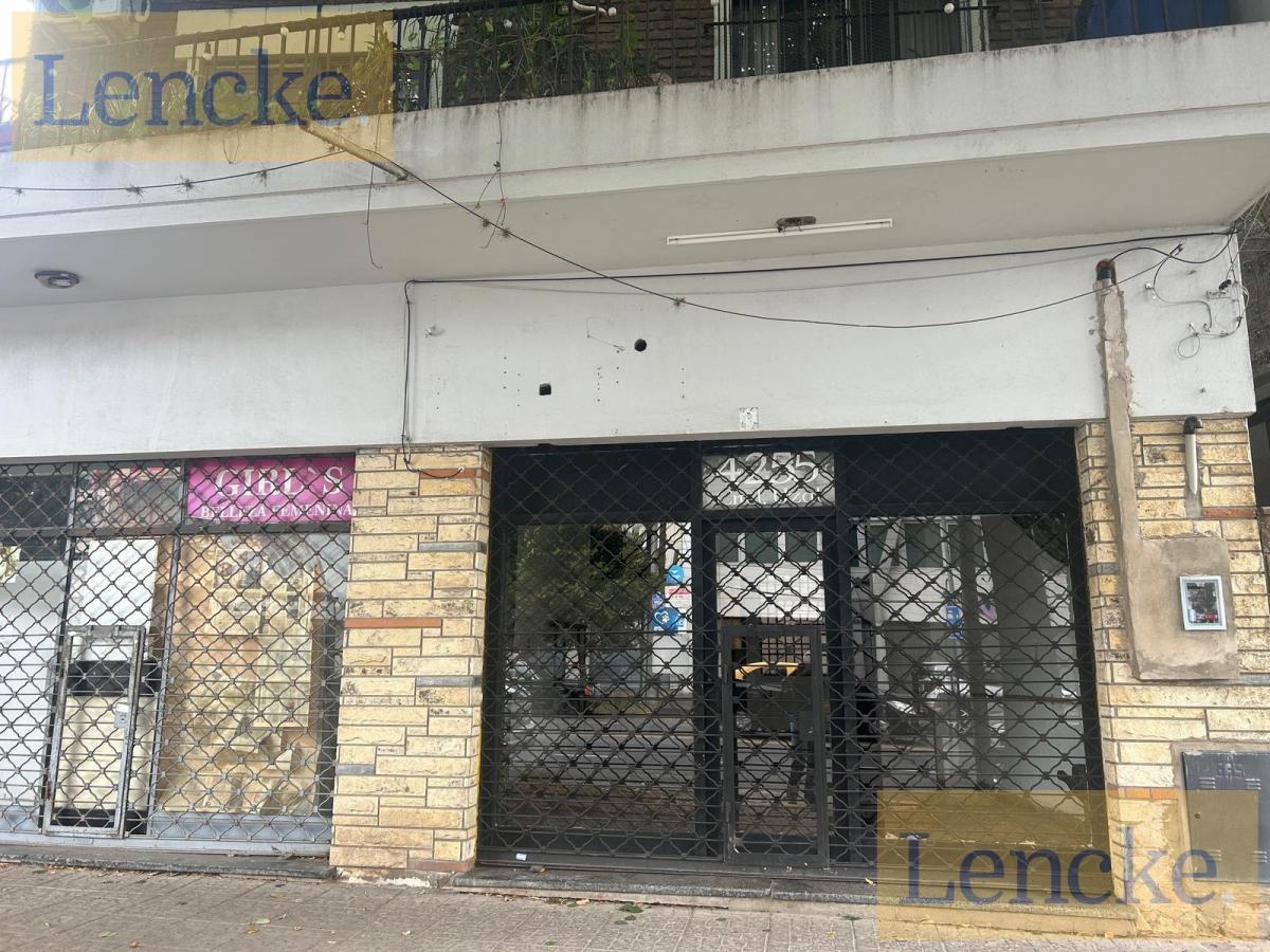 Olivos, av uzal casi paraná, local en alquiler apto todo destino, ideal gastonomia