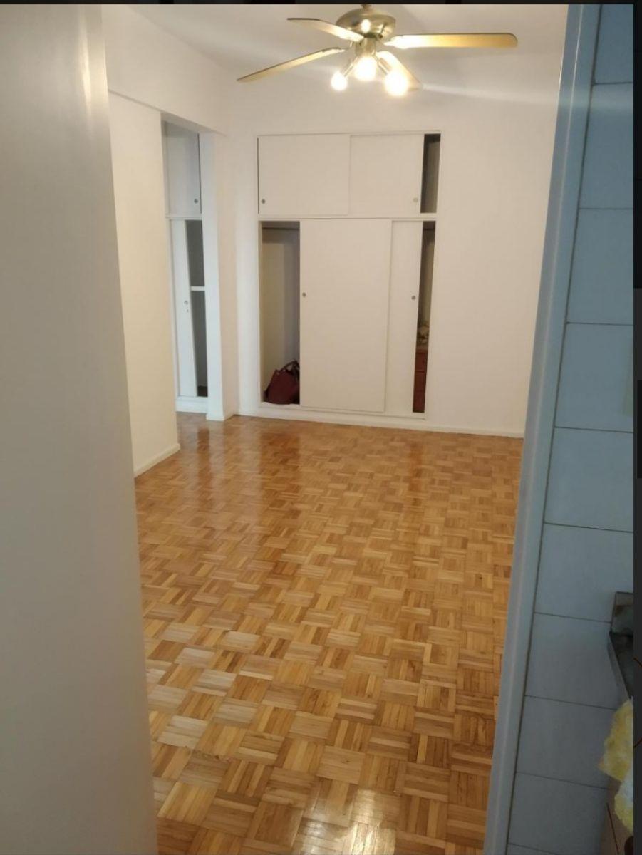 Dos ambientes con lavadero cocina independiente, segundo piso por escalera.