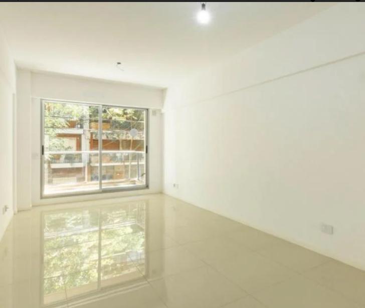 Departamento 2 ambientes al frente c/cochera 