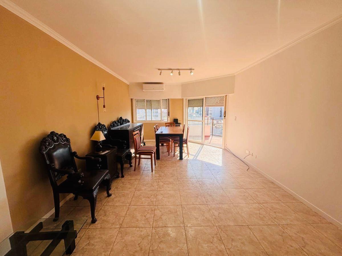 Hermoso departamento amueblado de 3 ambientes con cochera en morón