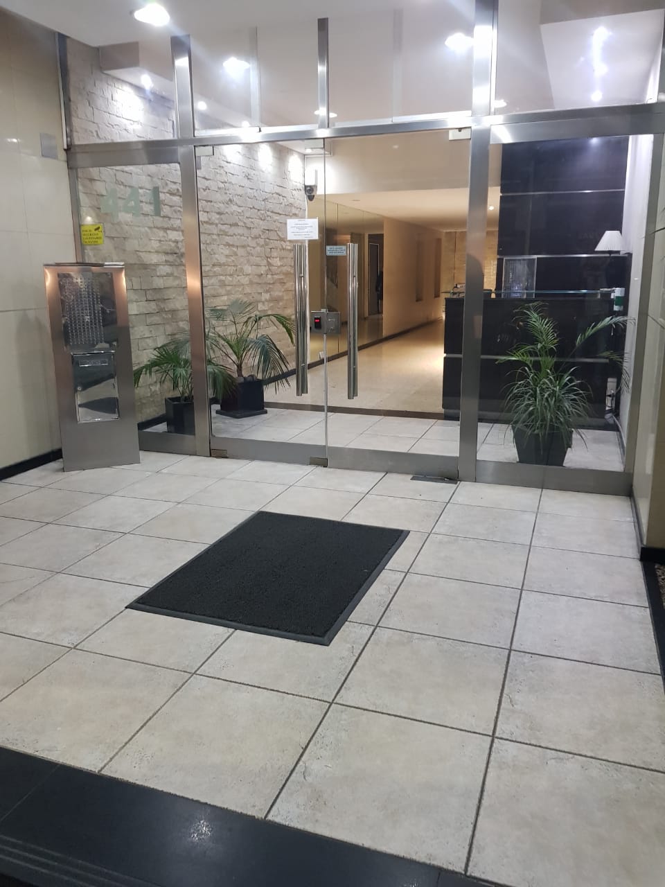 2 ambientes con patio