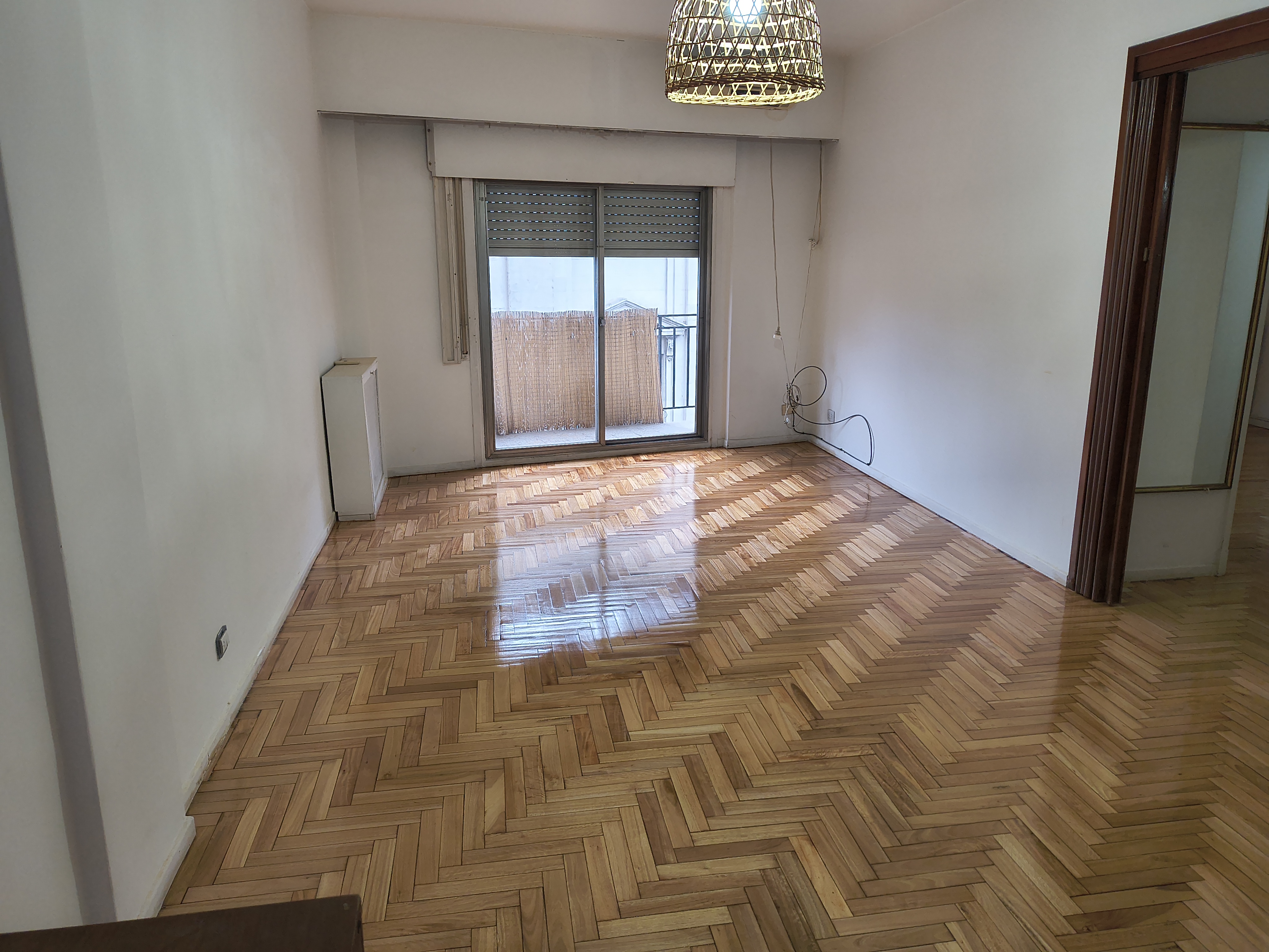 Alquiler semipiso 3 amb c/ dep y balcón
