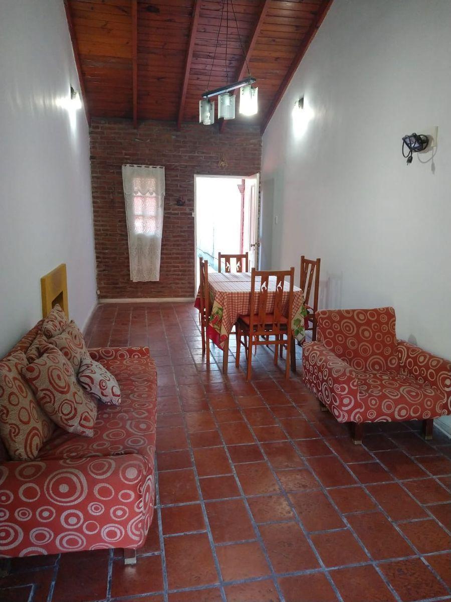 Casa con tres ambientes