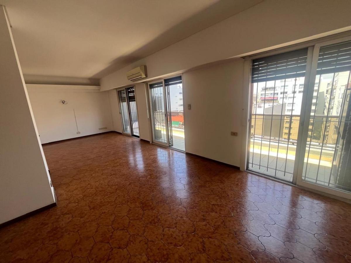 Alquiler. departamento 5 amb. cochera. amenabar y zabala.