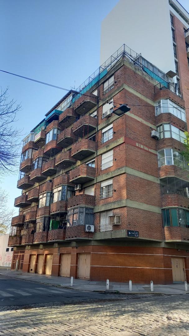 Santos dumont 4000 - chacarita - monoambiente muy luminoso!