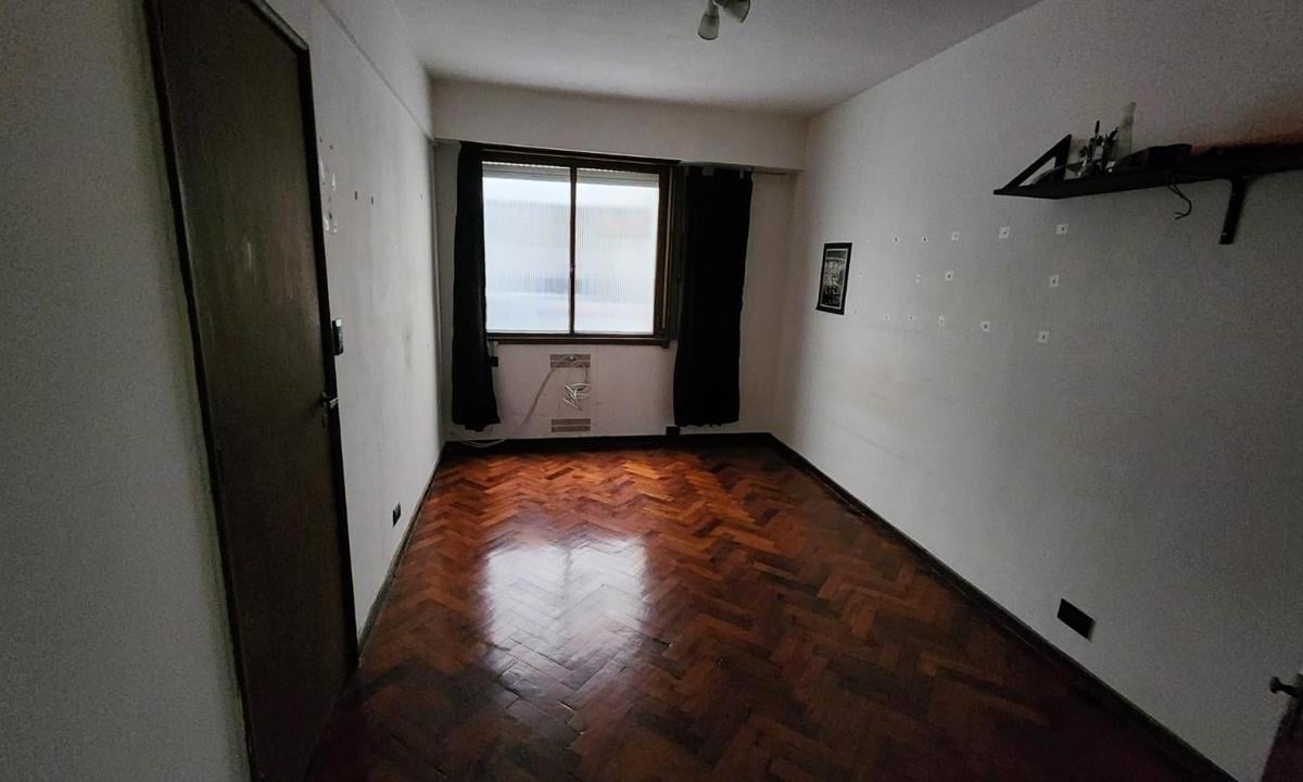 Departamento en venta 2 amb microcentro