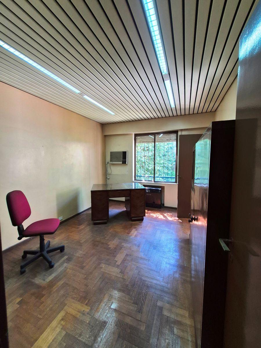 Departamento apto profesional o vivienda de tres ambientes en alquiler o venta.