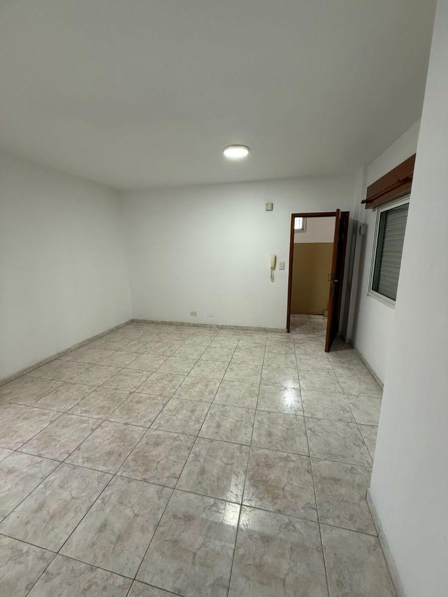 Departamento en alquiler en piñeyro