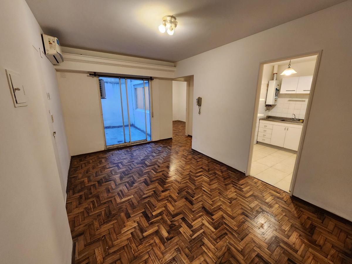 2 amb planta baja 2 patios aire acondicionado recién pintado