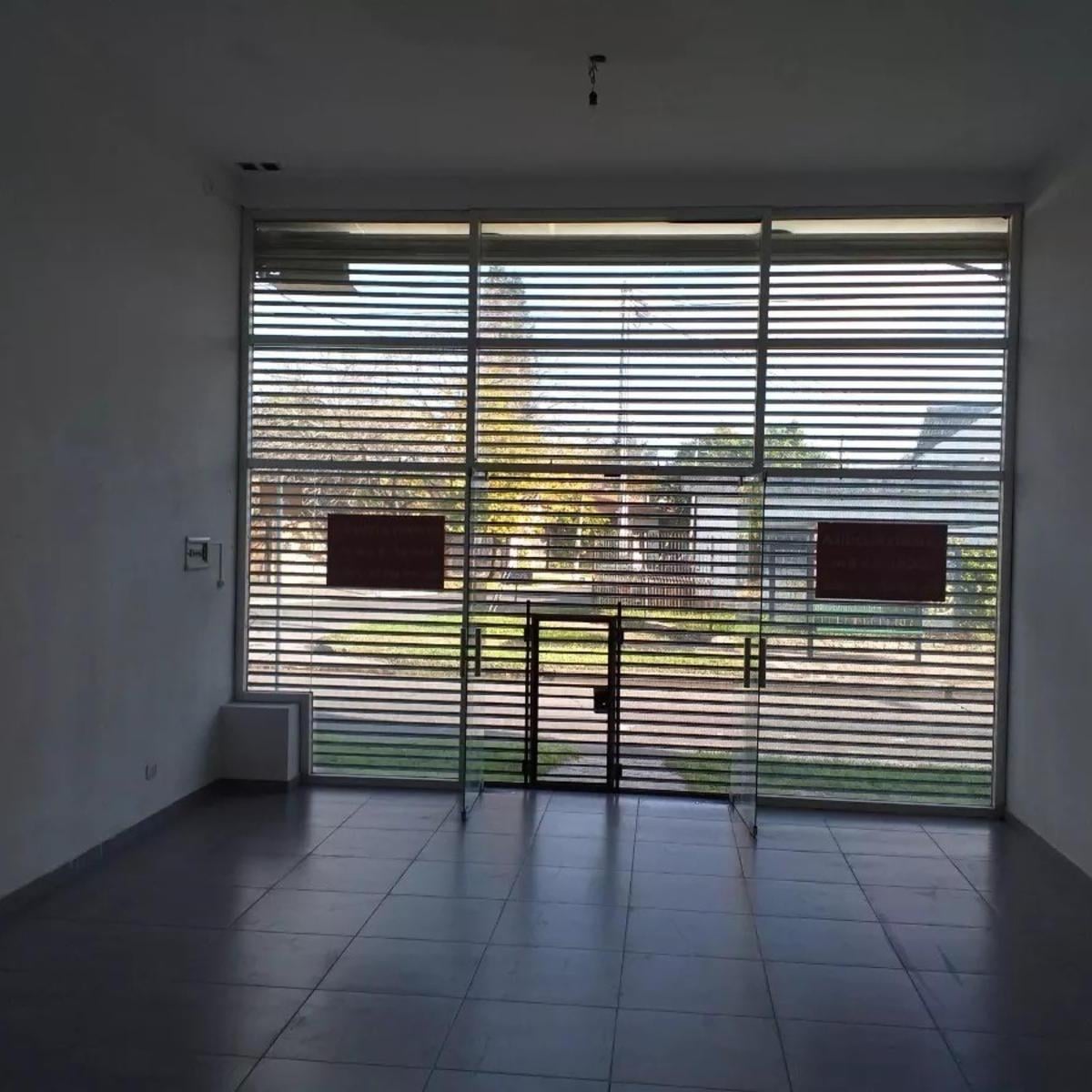 Alquiler local comercial - ituzaingo