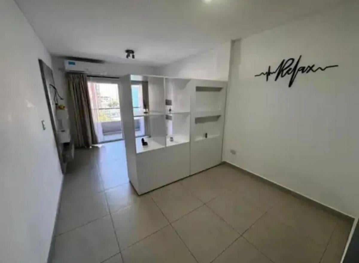 Alquiler - departamento monoambiente con balcon moron
