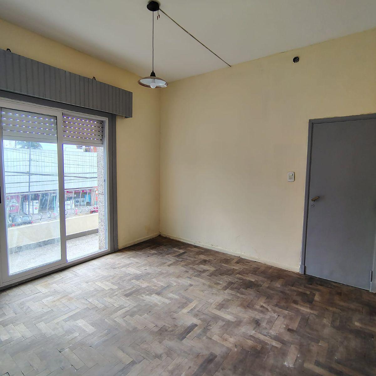 Alquiler departamento 4 ambientes con patio y balcón av marcelo t de alvear 4630 ciudadela