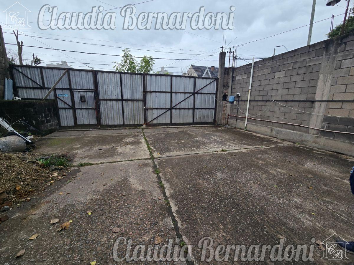 Galpon 200 m² cubiertos cercano acceso oeste