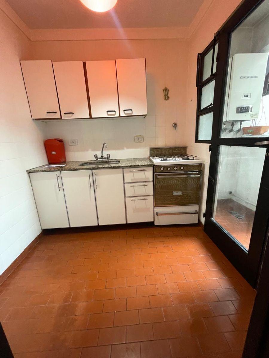 2 ambientes lateral con baulera.