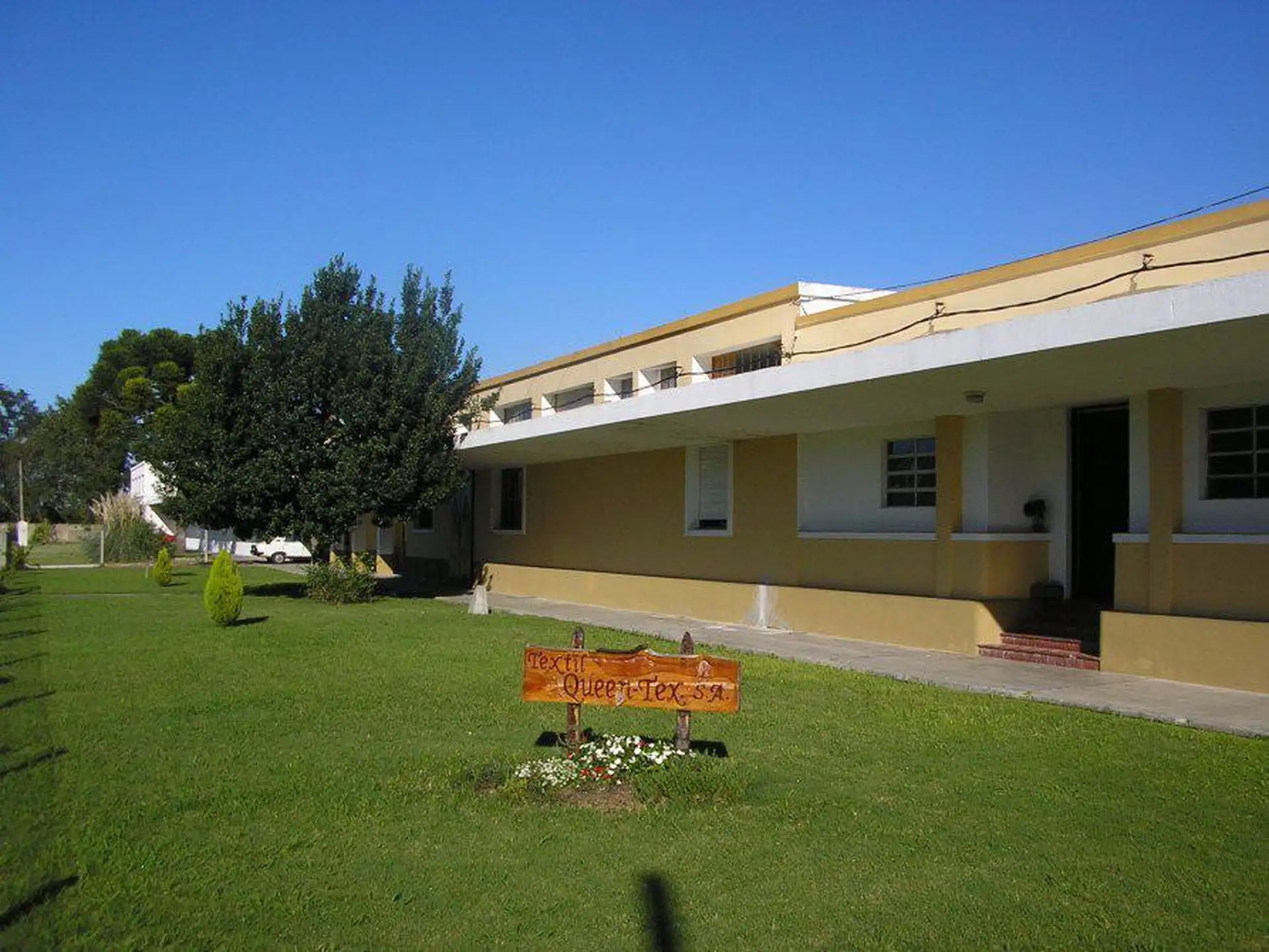 Image 4
